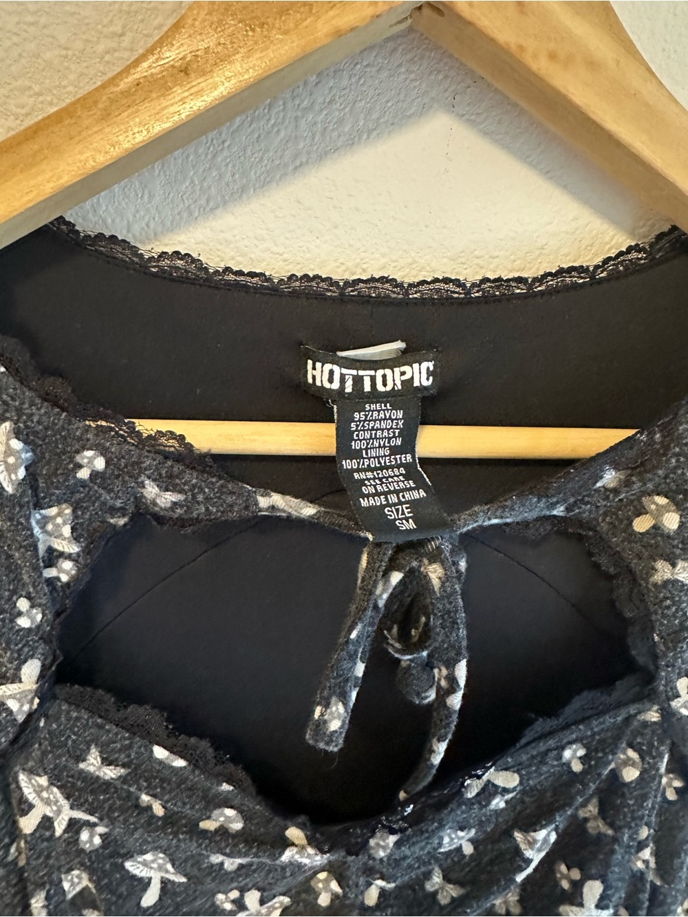 Hot Topic Black mushroom Lace Sleeve Dress - Picture 6 of 6